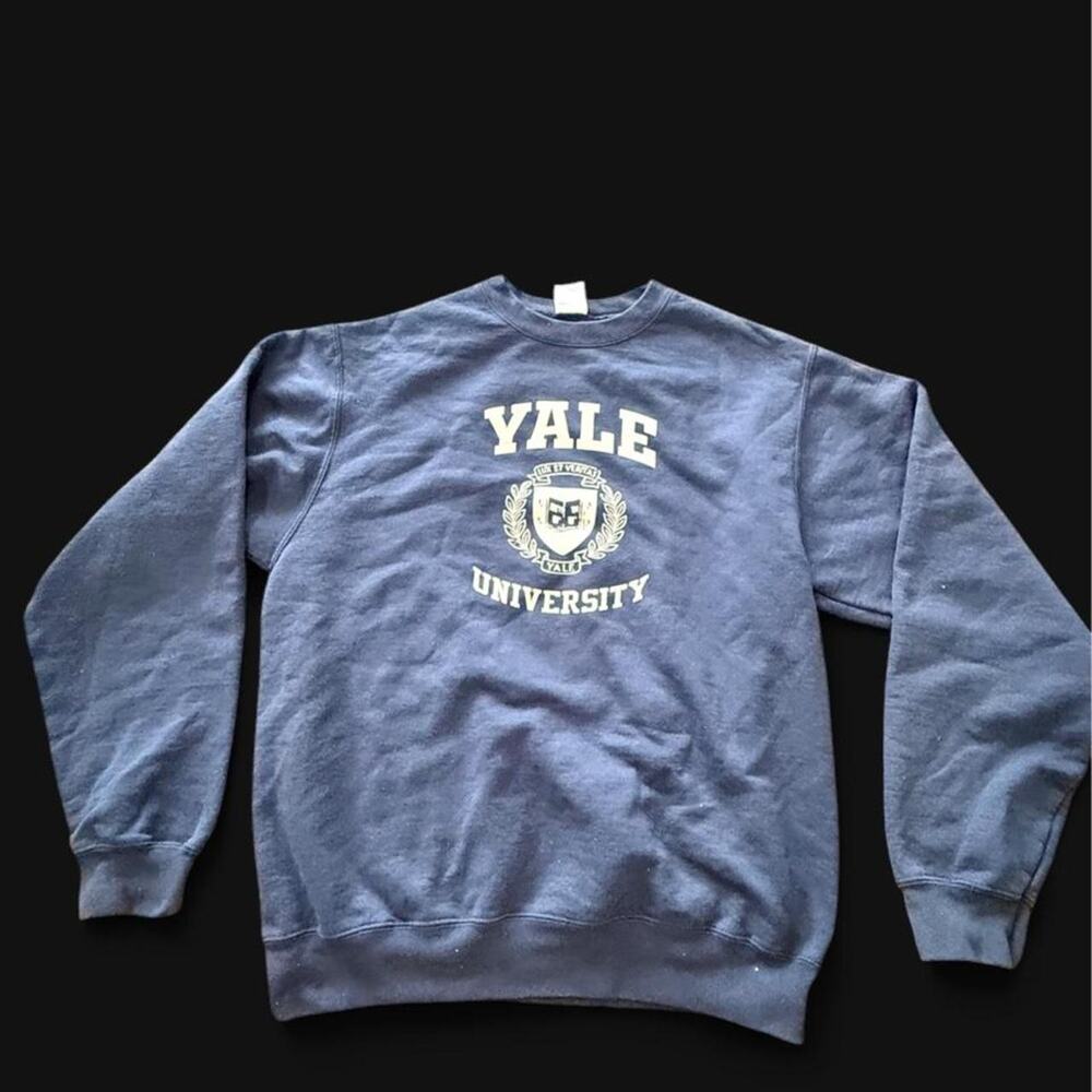 Yale university navy blue crewneck